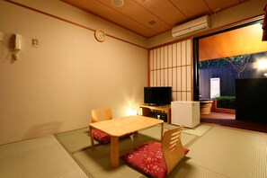 Standard Room | 1 bedroom, in-room safe, free WiFi - RIBATEIRIZOTO KUNOUZAN (Shizuoka)