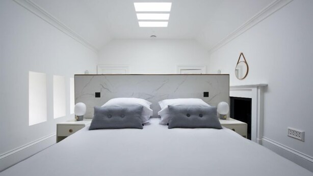 1 kamar tidur dan seprai linen
