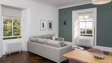 تلفزيون إل سي دي