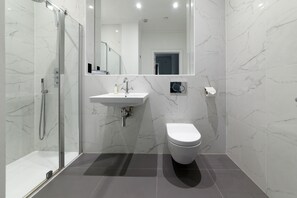 Bathroom - Lews (Isle of Lewis)