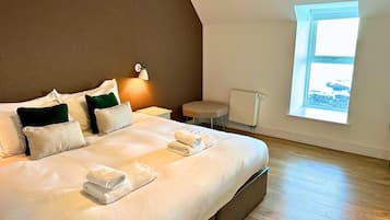 Cottage | 4 bedrooms, bed sheets