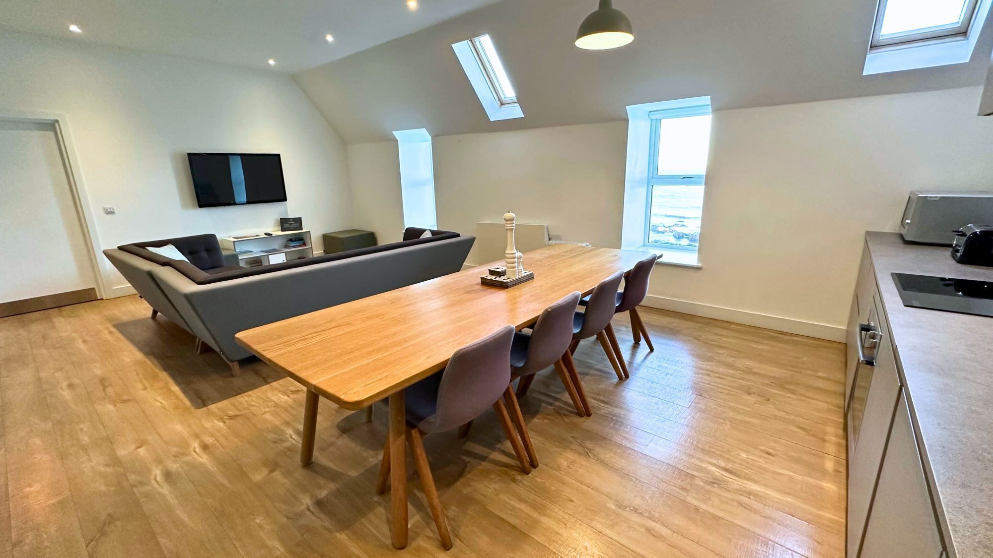 Cottage | Bahagian dalam