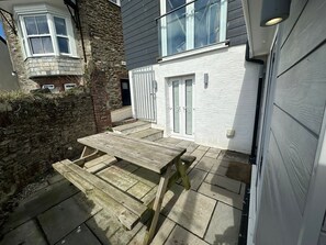 Cottage | Outdoor dining - Fowey - Crimpers Cottage (Fowey)