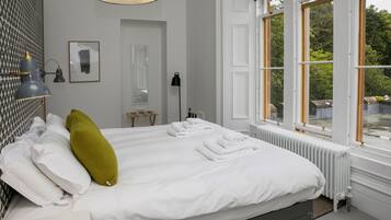 1 habitación y ropa de cama