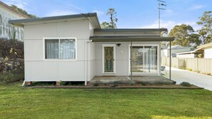 Exterior detail - Wanderer by Experience Jervis Bay (Sanctuary Point)