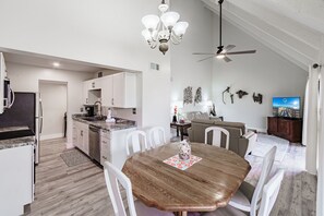 Interior - Seascape Villa 4C *Remodeled*Pools*Beachy* (Miramar Beach)