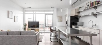 CozySuites at  Bottleworks District