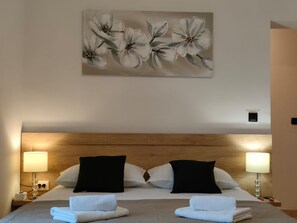 Apartment, 1 Queen-Bett und Schlafsofa | 1 Schlafzimmer, Bügeleisen/Bügelbrett, kostenloses WLAN, Bettwäsche