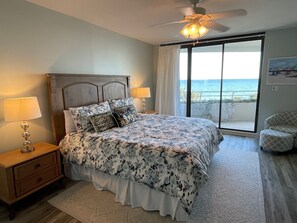 2 bedrooms, internet - Gulf Front Condo with Stunning Views! (Pensacola)