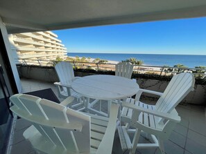 Outdoor dining - Gulf Front Condo with Stunning Views! (Pensacola)