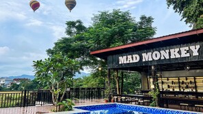 Restaurant - Mad Monkey  Vang Vieng (Vang Vieng)