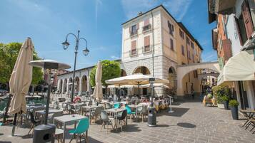 Ristorazione all'aperto