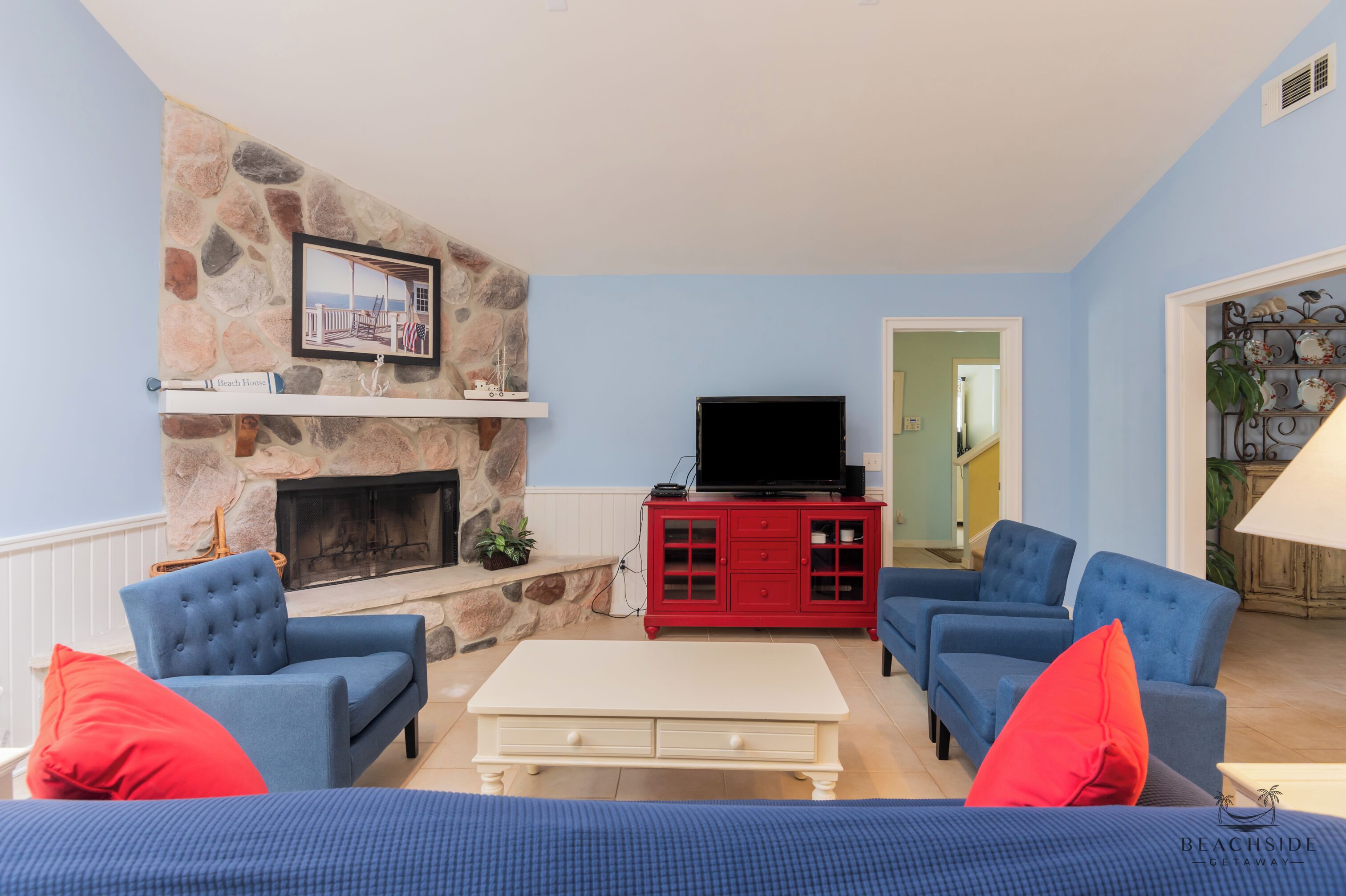 Smart TV, videoteca, oficina