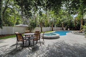 Pool - 2 Sandpiper Street - 5 bedroom Hilton Head Home! (Hilton Head Island)