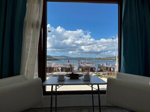 Departamento romántico, cocina, vista al mar | Vista desde la habitación
