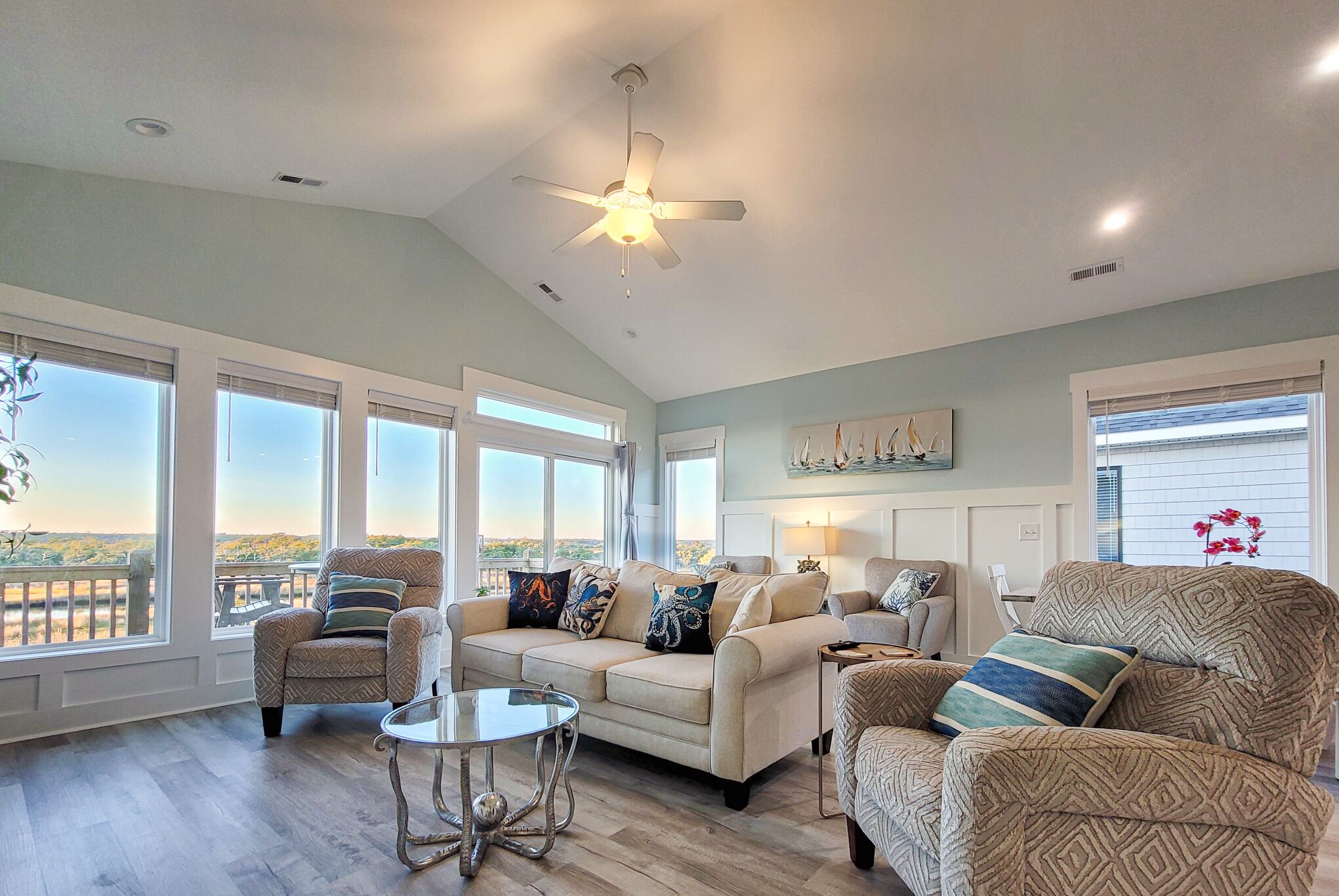 Smart TV, DVD player