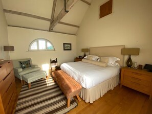 4 bedrooms, bed sheets - The Barn (Hunstanton)