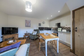 Interior - The Hoglets 3 (Macclesfield)