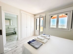 3 habitaciones, tabla de planchar con plancha y wifi gratis 