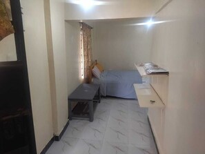 1 bedroom, iron/ironing board, WiFi, bed sheets - One Bedroomed apartment with serene views along Southern Bypass (Nairobi)