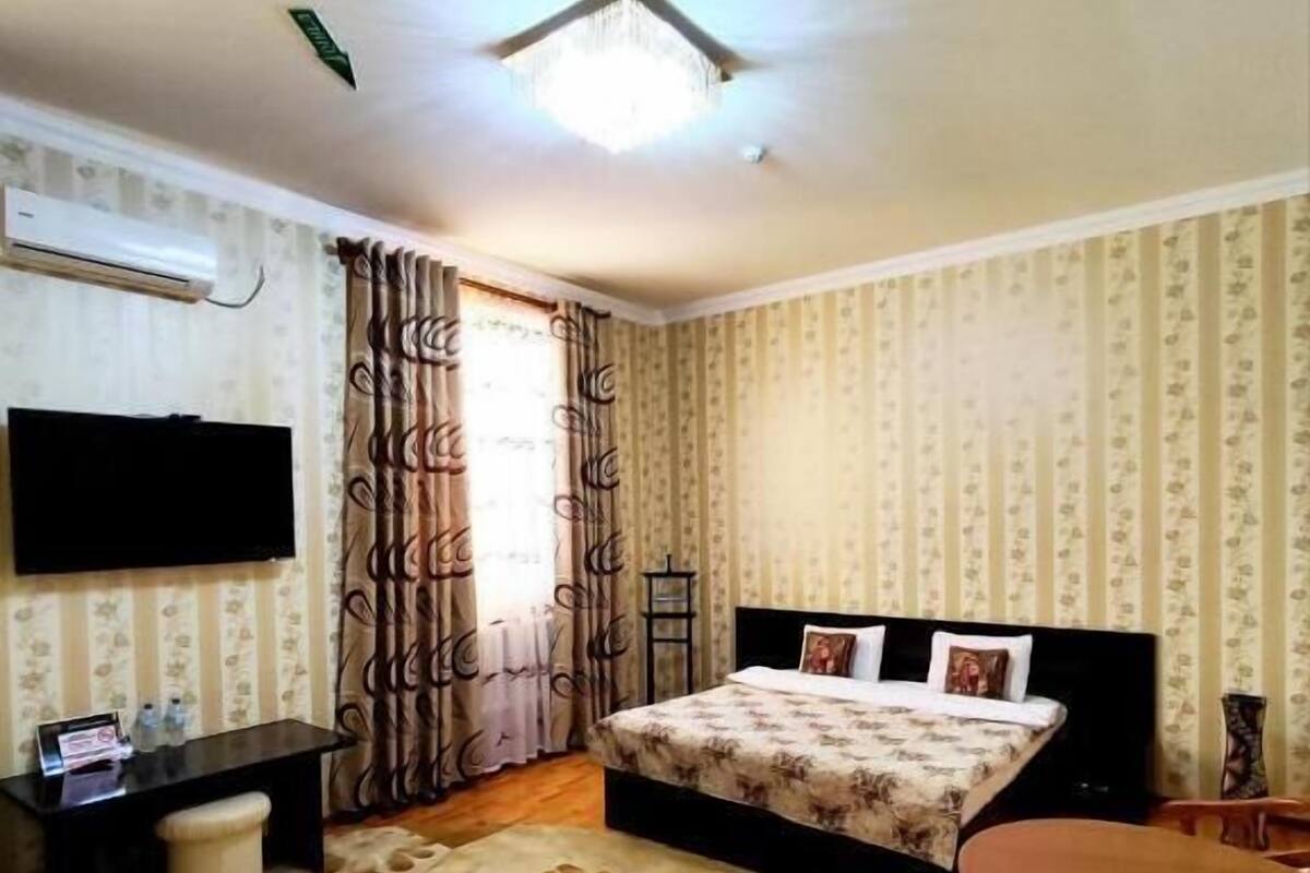 Family Double Room | Iron/ironing board, WiFi (free)
