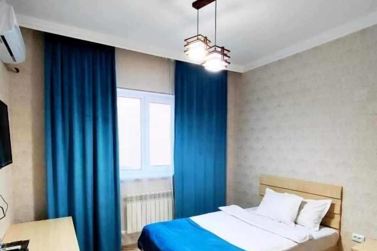 Standard Single Room | Iron/ironing board, WiFi (free)