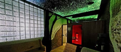 Een stoombad, lichaamsbehandelingen, aromatherapie, hotstone-massages