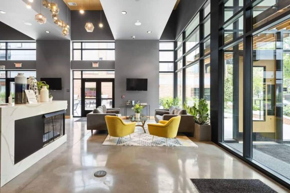 CozySuites at Meridian Kessler