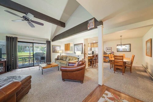 Caddyshack - 35 Aspen Circle