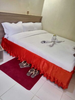 Elite-enkeltværelse | Egyptiske bomuldslagner, premium-sengetøj, dundyner