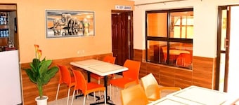 Reevonia Inn 