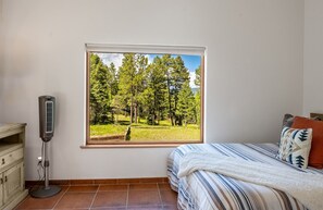 3 chambres, lit de bébé portatif, accès au Wi-Fi (inclus)