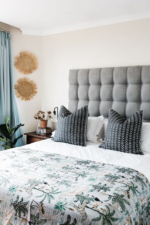 Superior kamer | Lakens van Egyptisch katoen, luxe beddengoed, Tempur Pedic-bedden