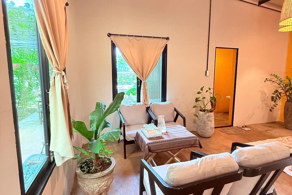 Ropa de cama hipoalergénica y artículos del minibar gratis