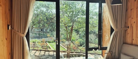 Bungalow Panorama | Seprai katun Mesir, seprai premium, dan selimut bulu angsa