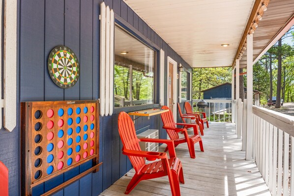 Terrace/patio - Hit a Home Run with Family Fun!Branson's vacation! (Branson)