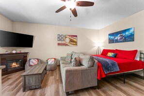 1 bedroom, free WiFi, bed sheets