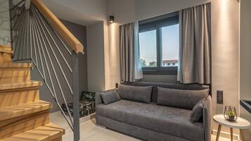 Deluxe Villa | 1 bedroom, in-room safe, iron/ironing board, free WiFi