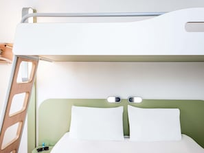 Room, Multiple Beds