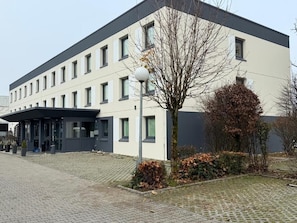 Exterior - Ibis Budget Muenchen Putzbrunn (Putzbrunn)