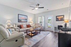 تلفزيون ذكي، مشغل دي في دي