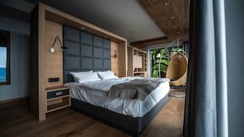 Exclusive Suite, 1 King Bed with Sofa bed, Slope side | Pillowtop beds, in-room safe, individually decorated, desk