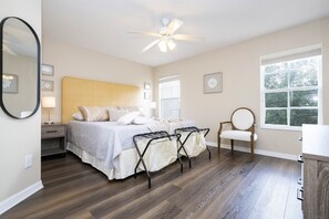 4 bedrooms, iron/ironing board, travel crib, free WiFi