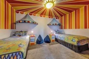 Cribs/infant beds