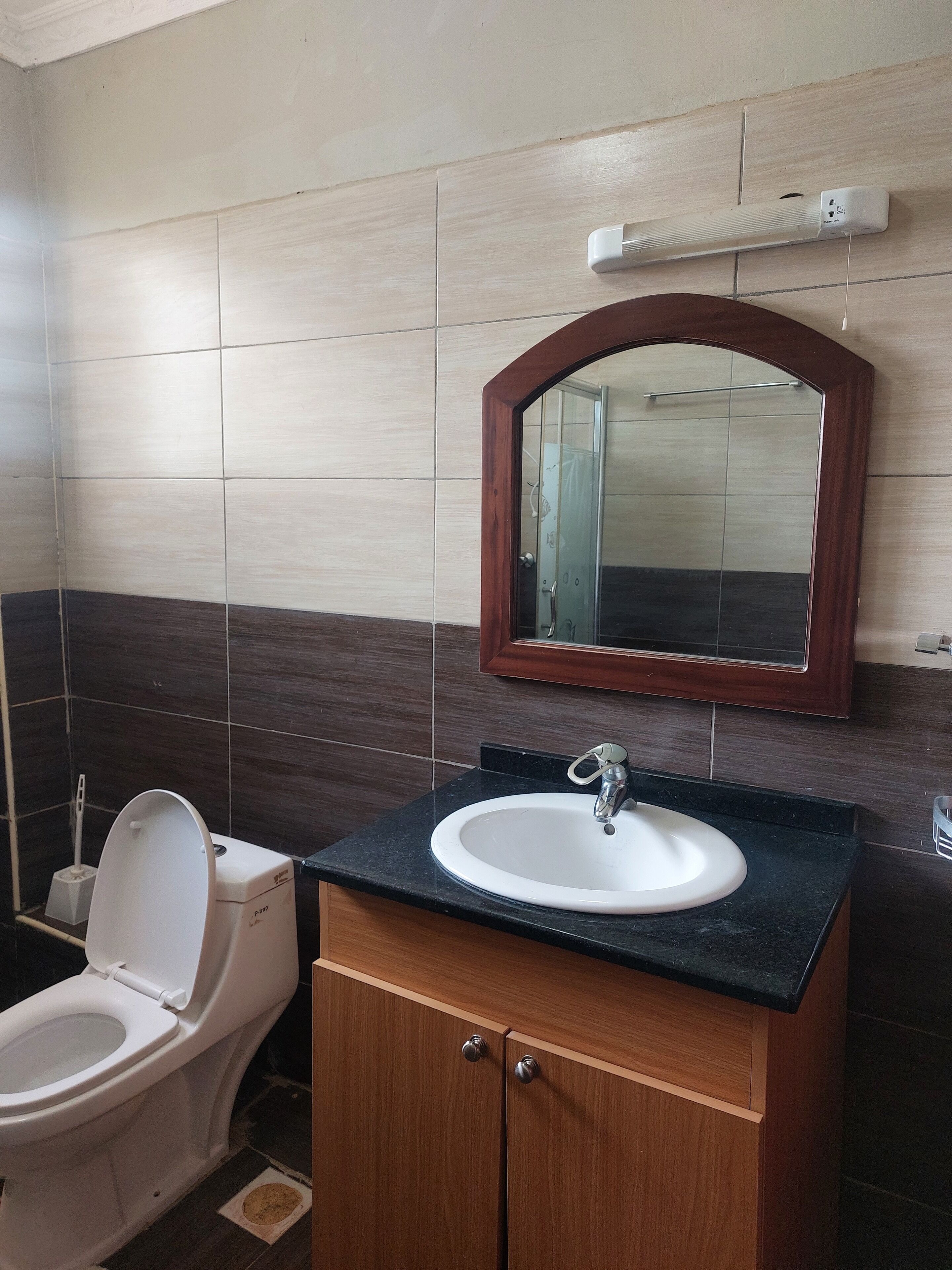 Dusche, Handtücher, Seife, Shampoo