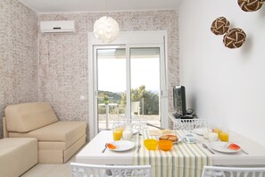 Dining - Iperion apartment G2-2 (Rethymno)