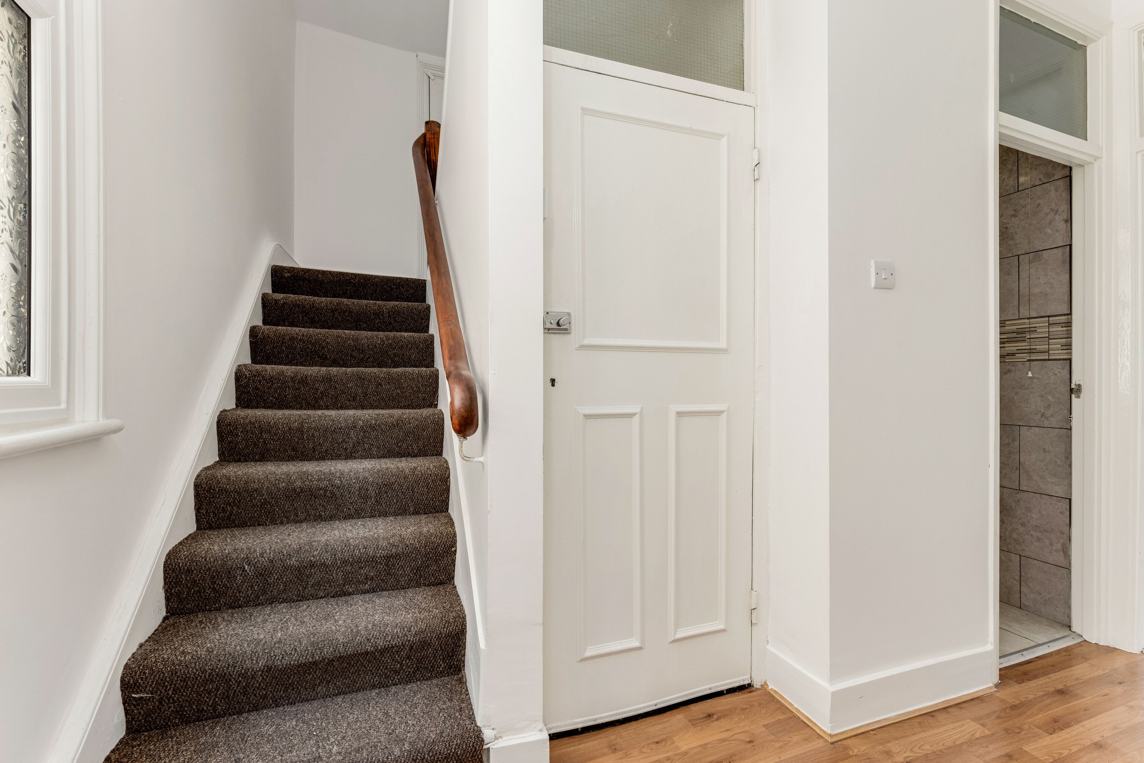 Departamento | Área de sala de estar | Televisión de 37 pulgadas con canales por cable y Netflix 