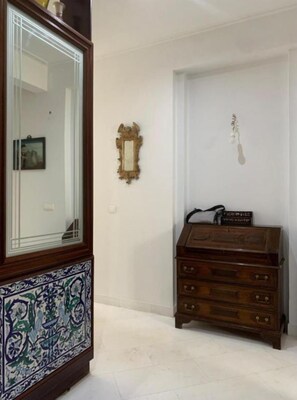 Interior - Appartement 8 Personnes Avec Terrasse vue sur lac (Tunis)