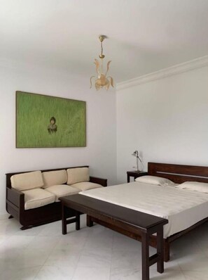 3 bedrooms, free WiFi, bed sheets - Appartement 8 Personnes Avec Terrasse vue sur lac (Tunis)