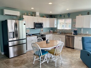 Appart'hôtel, 2 chambres | Cuisine privée